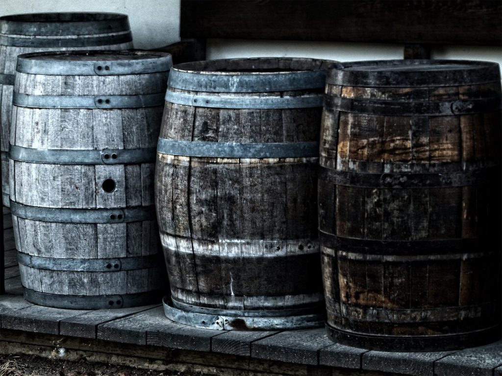 barrels, kegs, casks